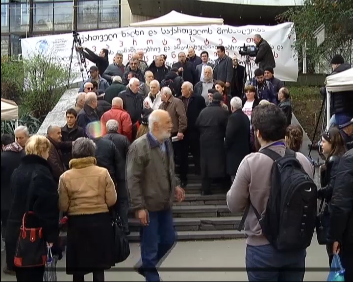 Counter-Protest of UNM rally at GPB