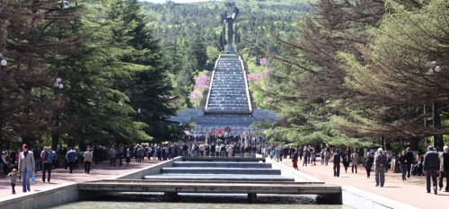 მეორე მსოფლიო ომის მონაწილეები ერთჯერადად 600 ლარს მიიღებენ, ხოლო ომში დაღუპულთა ოჯახის წევრები 300 ლარს