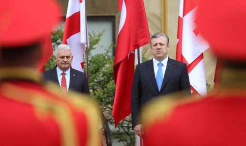 Official welcome ceremony held for Turkish Prime Minister