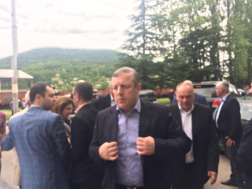 Prime Minister arrived in Tkibuli to offer sympathy to the families of the mine accident victims