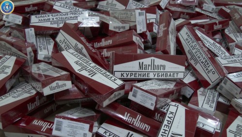 Two people detained on fact of transporting non-excise cigarettes