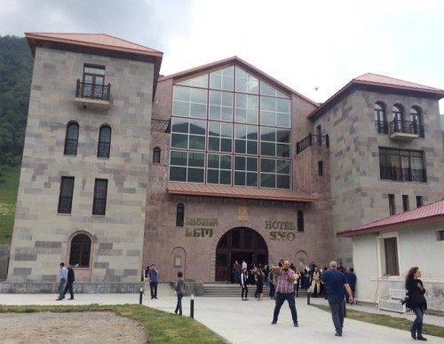 New hotel opens in Sno - The profit will be spent for charity purposes