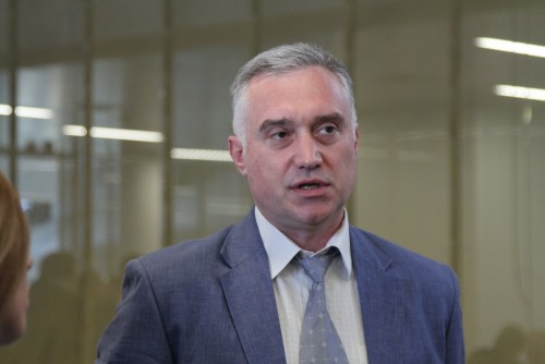 ზვიად ძიძიგური მიიჩნევს, რომ საკონსტიტუციო ცვლილებებთან დაკავშირებით კონსულტაციების დაწყების თაობაზე პრეზიდენტის ადმინისტრაციის შეთავაზება ულტიმატუმს ჰგავს