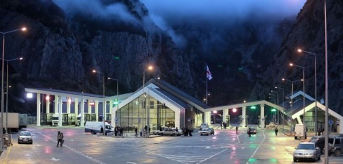 ღამის 12 საათზე საბაჟო გამშვები პუნქტი „ყაზბეგი“ კვლავ შეწყვეტს მუშაობას