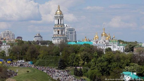 Russia's First TV channel reporter abducted in Kiev