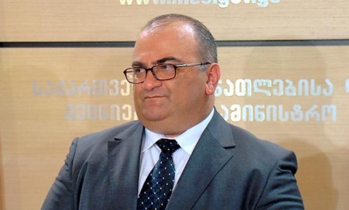 ალექსანდრე ჯეჯელავა მშობლებსა და მასწავლებლებს მოუწოდებს, არ დაუშვან და არ მიიღონ მონაწილეობა სკოლებში თანხის აგროვებაში
