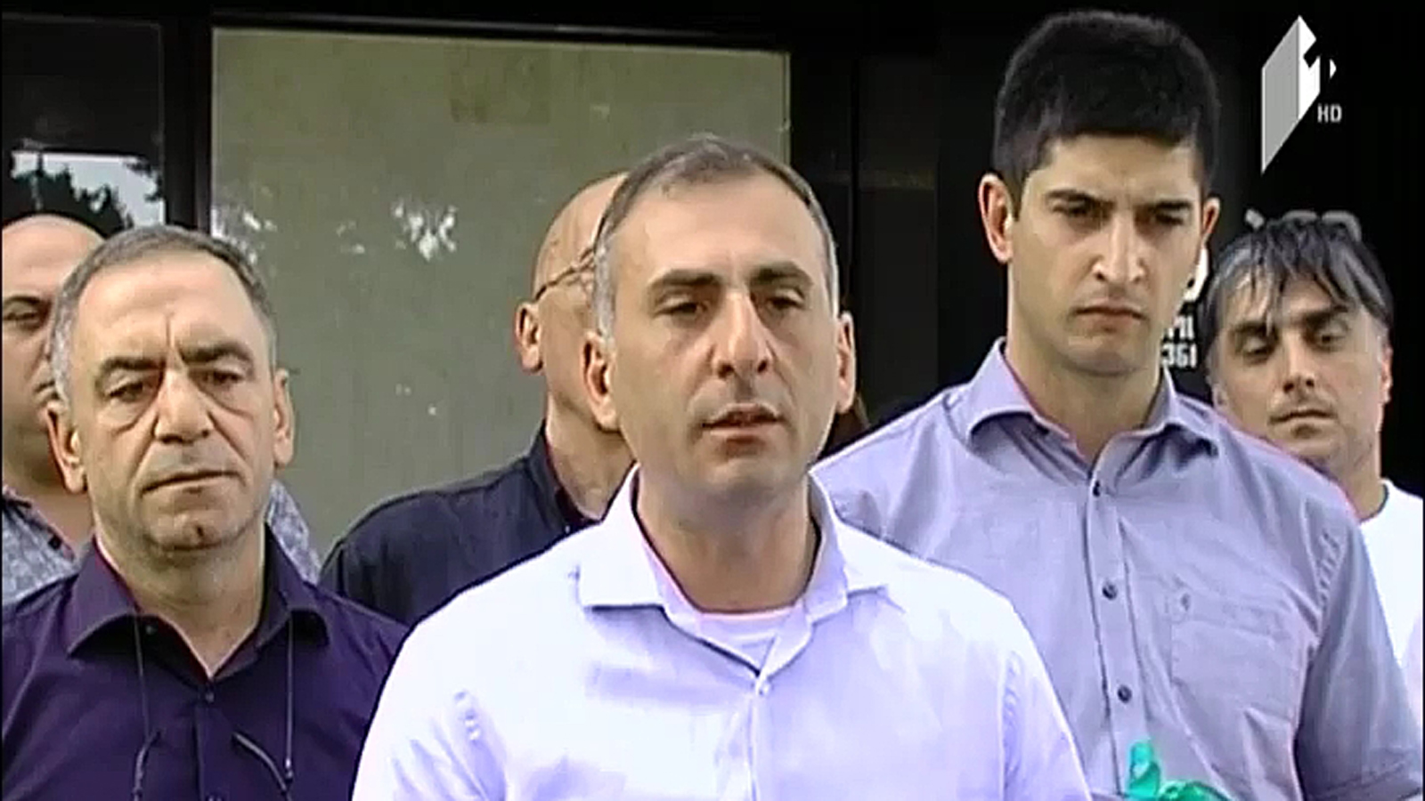 ალეკო ელისაშვილმა ცესკო-ში თვითმმართველობის არჩევნებზე დასარეგისტრირებლად 20 ათასი მხარდამჭერის ხელმოწერა წარადგინა