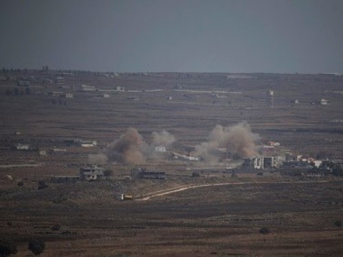 Syria war: Russian air strikes in Idlib leave 37 civilians dead, observatory says