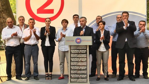 “ევროპული საქართველოს“ ლიდერები გლდანში ამომრჩეველს შეხვდნენ 