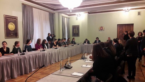 საქართველოს პარლამენტის თავმჯდომარე ფრანკლინის უნივერსიტეტის სტუდენტებს შეხვდა