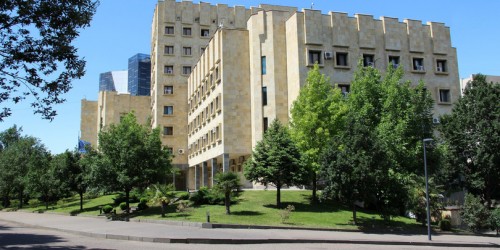 ე.წ ციანიდის საქმის მოსამართლე ბესიკ ბუგიანიშვილი პროკურატურაში გამოკითხვაზეა