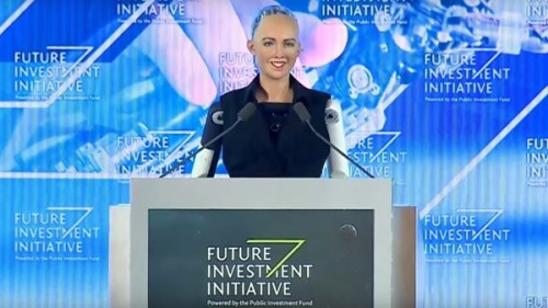 Saudi Arabia grants citizenship to robot