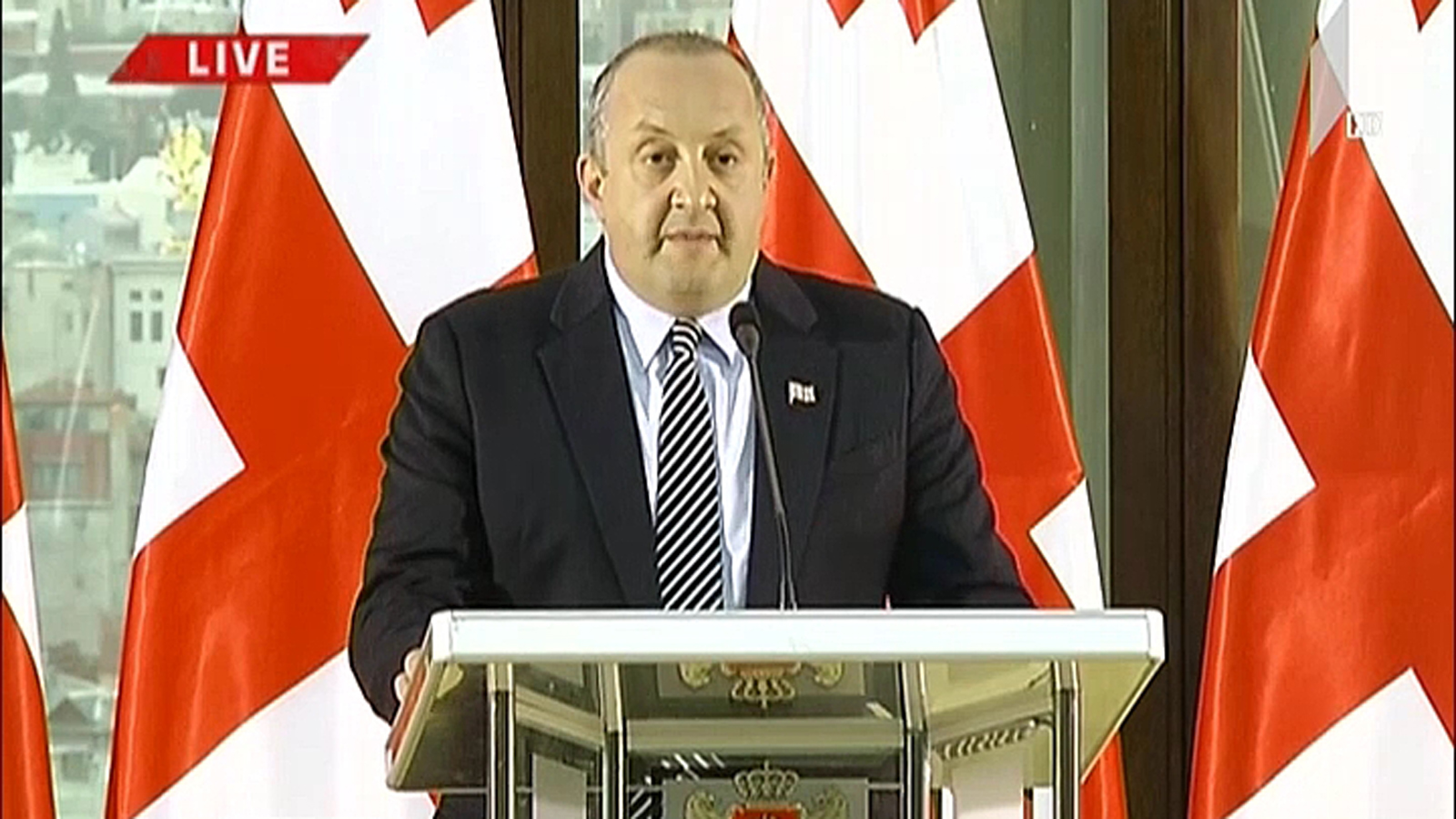 Giorgi Margvelashvili signed the new edition of Constitution that Parliament adopted on September 26