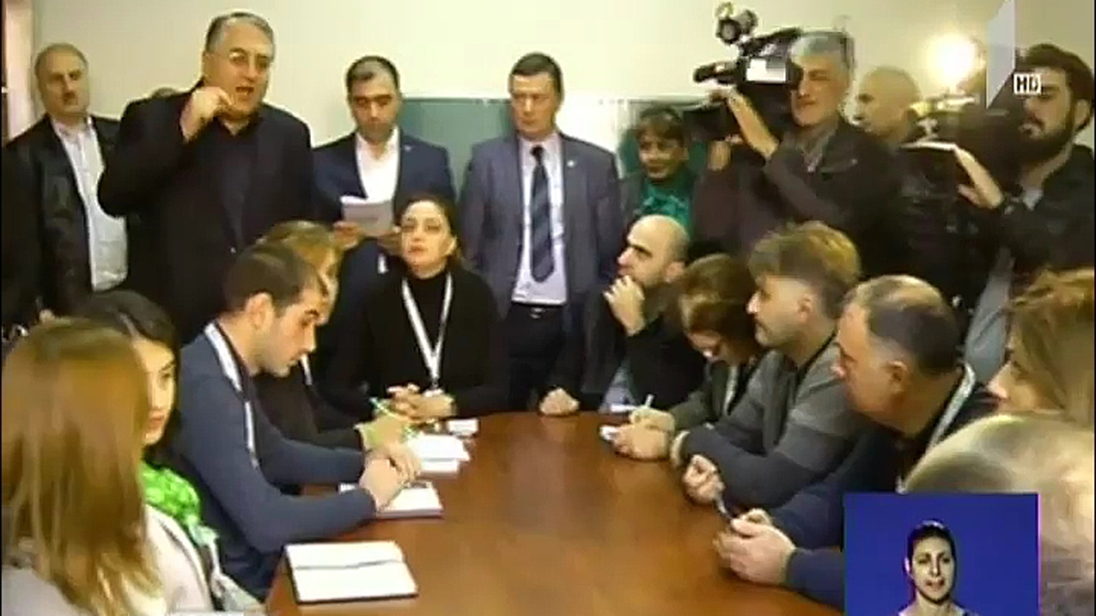 „დემოკრატიული მოძრაობა-თავისუფალი საქართველო” მთაწმინდის მეცამეტე უბნის შედეგების ხელმეორედ გადათვლას მოითხოვს - დაპირისპირება საოლქო კომისიაში