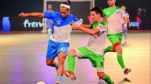 Globoesporte  - რონალდინიოს ბრაზილიის ფუტსალის ნაკრებში თამაში სურს 