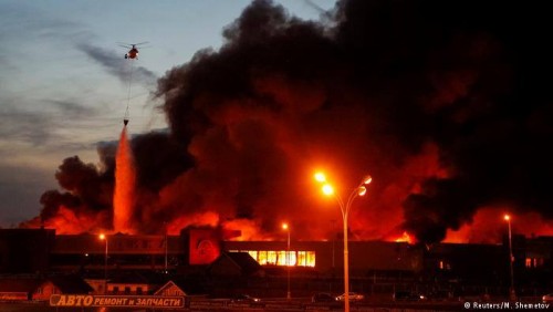 RT: 3,000 people evacuated, helicopters deployed as market outside Moscow erupts in flames
