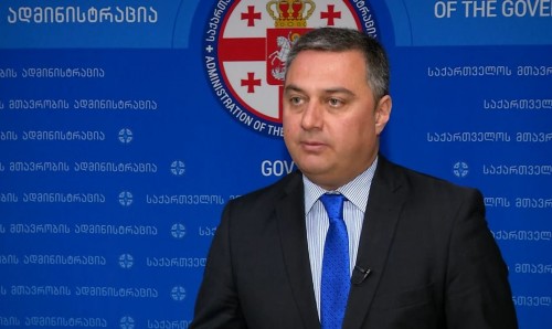 ვიქტორ დოლიძე -  მინდა, დიდი მადლობა გადავუხადო ჩვენი საკანონმდებლო ორგანოს წარმომადგენლებს, პარლამენტის თავმჯდომარეს, რომლებმაც საკონსტიტუციო ცვლილებების პროცესში დიდი სამუშაო გაწიეს