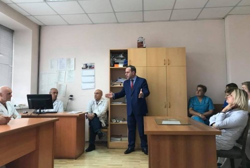 გიორგი გუგავა თბილისის ცენტრალური საავადმყოფოს ექიმებს შეხვდა