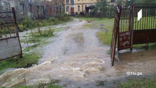 Houses, streets and roads are flooded in Chokhatauri Municipality 