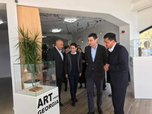 Exhibition of young sculptor’s works organized at Ambrolauri airport 