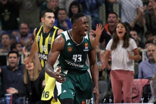 ათენის „პანათინაიკოსმა“ ევროლიგის მოქმედი ჩემპიონი უკანასკნელ წამზე დაამარცხა