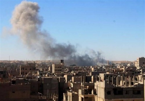Deadly air strike hits Syrian government-held Deir al-Zor