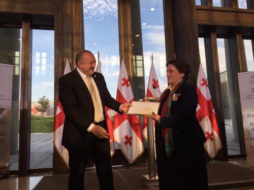 გიორგი მარგველაშვილმა პროექტის „მასწავლებლები კონსტიტუციაზე“ გამარჯვებულები დააჯილდოვა