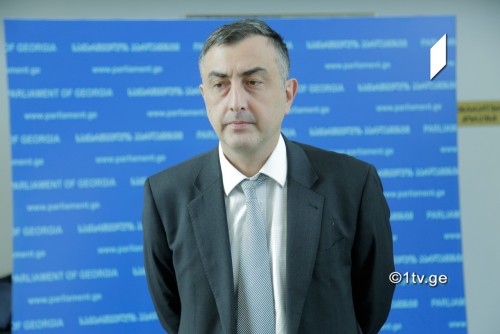 სერგო რატიანი - საპარლამენტო უმრავლესობა საკონსტიტუციო ცვლილებების შელამაზებას აპირებს, მაგრამ ეს არ გამოუვათ 